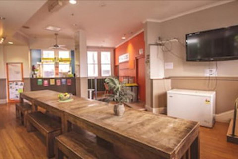 Mad Monkey Backpackers Bayswater - Kalgoorlie Accommodation 0