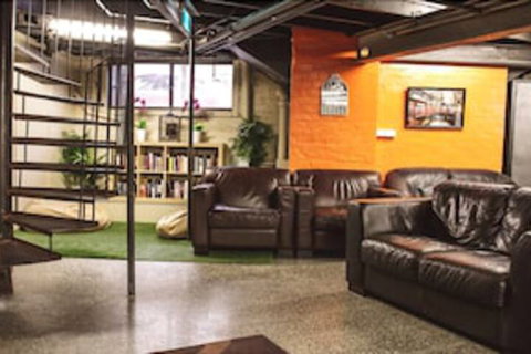Mad Monkey Backpackers Bayswater - Kalgoorlie Accommodation 2