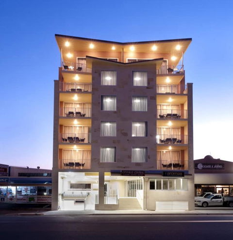CBD Luxury Accommodation - Kalgoorlie Accommodation 0