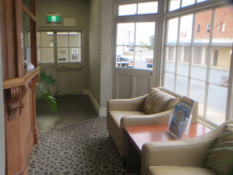 Coachman Hotel Motel - Kalgoorlie Accommodation 2