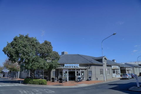 Coachman Hotel Motel - Kalgoorlie Accommodation 1