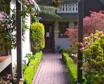Annie Roe's Luxury Bed & Breakfast - Kalgoorlie Accommodation 1
