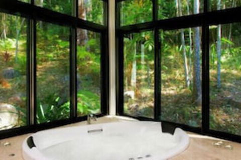 Crystal Creek Rainforest Retreat - Kalgoorlie Accommodation 5