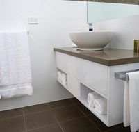 Narooma Waters Retreat - Kalgoorlie Accommodation