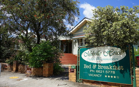 Melville House - Kalgoorlie Accommodation 2