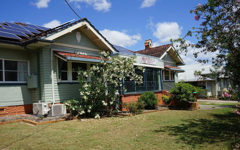 Melville House - Kalgoorlie Accommodation 0