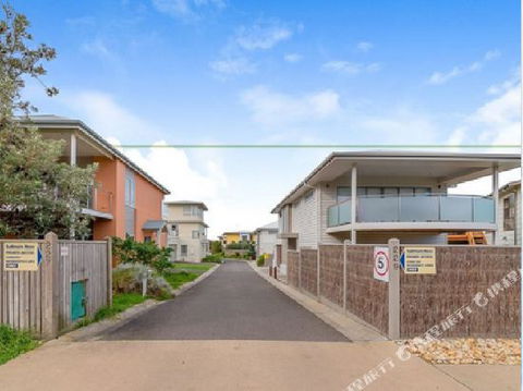 Fabulous Townhouse At The Famous Smiths Beach - Kalgoorlie Accommodation 4