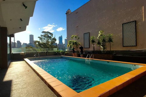 Meticulously Designed Sydney Aptmnt - Kalgoorlie Accommodation 2
