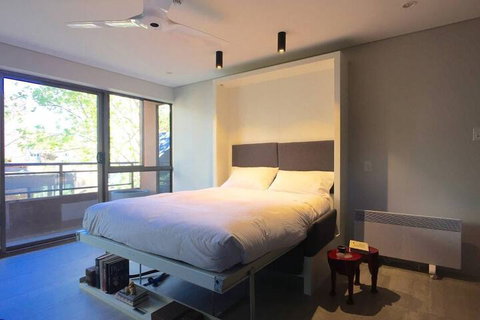 Meticulously Designed Sydney Aptmnt - Kalgoorlie Accommodation 6