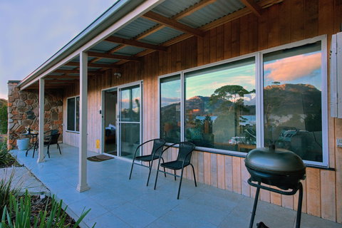 Freycinet Stone Studio 4 - Kalgoorlie Accommodation 5