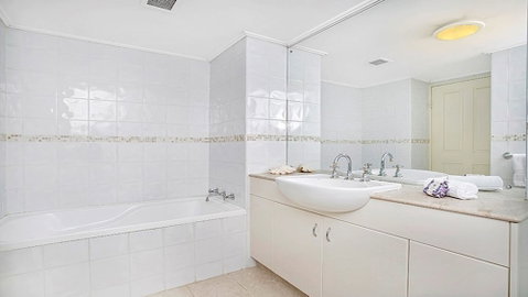 The Apartment Service CHATS - Kalgoorlie Accommodation 2