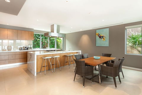 Luxurious Waterfront (ifr698) - Kalgoorlie Accommodation 5