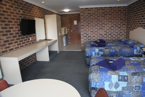 Big Trout Motel - Kalgoorlie Accommodation 6