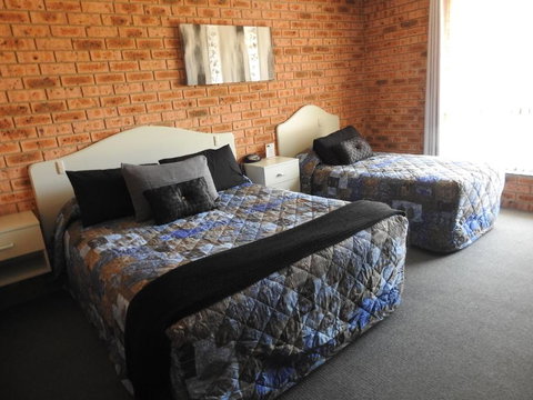 Big Trout Motel - Kalgoorlie Accommodation 5