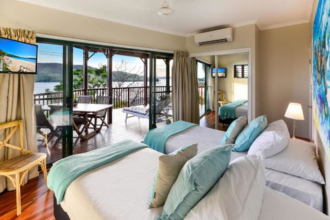 NEWLY BEAUTFULLY RENOVATED 16 The Casuarina 3 Bedroom House With 180 Degree Ocean Views - Kalgoorlie Accommodation 3