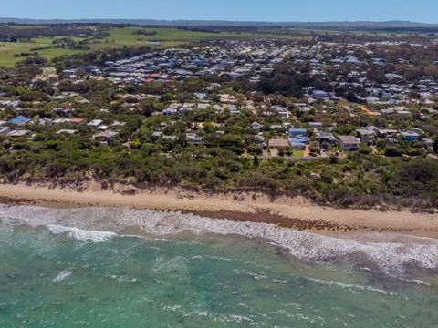 DRIFTAWAY ACROSS FROM SURF BEACH - Kalgoorlie Accommodation 4