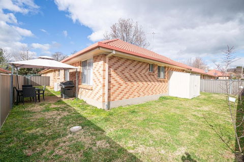 Central March 2 Bed Walk Everywhere - Kalgoorlie Accommodation 5
