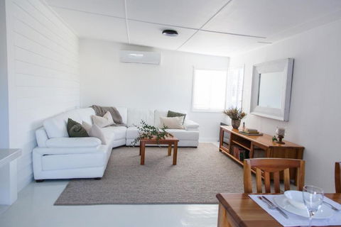 The Rested Guest 3 Bedroom Cottage West Wyalong - Kalgoorlie Accommodation 3