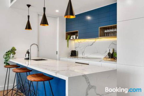 Luxe 101 At Martha Cove Waterfront Luxury On The Marina Walk To Beach - Kalgoorlie Accommodation 6