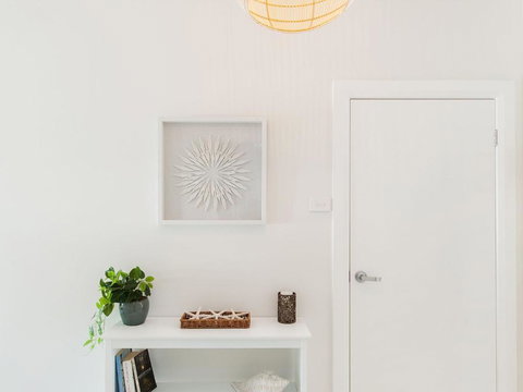 C A L M At Beautiful Shoal Bay - Kalgoorlie Accommodation 3