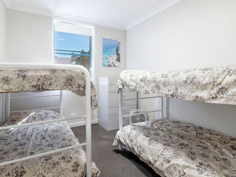 Across The Road From The Beach! - Kalgoorlie Accommodation 2