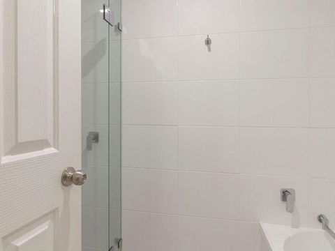 Across The Road From The Beach! - Kalgoorlie Accommodation 6