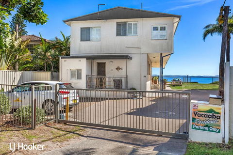 Yacaaba Beautiful Waterfront Location - Kalgoorlie Accommodation 1