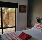 Red Ochre  Large 1BR with Private Courtyard - Kalgoorlie Accommodation