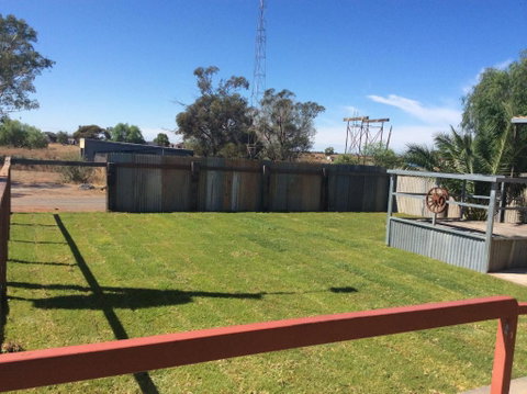 Ivanhoe Hotel Motel - Kalgoorlie Accommodation 3