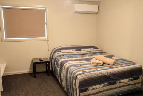 Ivanhoe Hotel Motel - Kalgoorlie Accommodation 4