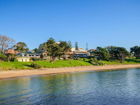 Chill Out - Kalgoorlie Accommodation 5