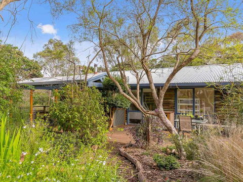 Hakea Bush Cabin - Kalgoorlie Accommodation 6