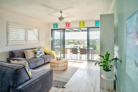 Coolum Beach 3 Level Townhouse Private Rooftop Terrace Spa Overlooking Mount Coolum - Kalgoorlie Accommodation 6