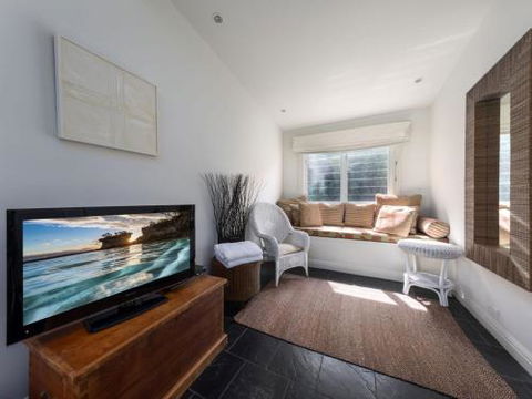 THE BEACH HOUSE Gerroa 4pm Check Out Sundays - Kalgoorlie Accommodation 2