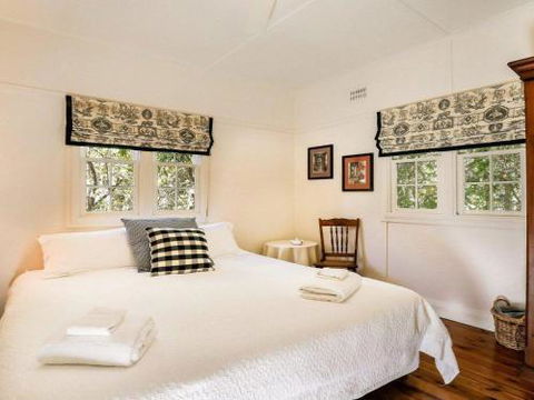 LAVENDER COTTAGE Alpine Southern Highlands 4pm Check Out Sundays - Kalgoorlie Accommodation 6