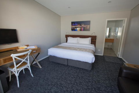 Maand Up - Kalgoorlie Accommodation 1