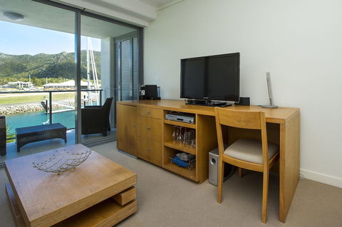 Blue On Blue Studio Room 1222 - Kalgoorlie Accommodation 2