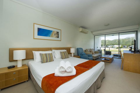 Blue On Blue Studio Room 1222 - Kalgoorlie Accommodation 6