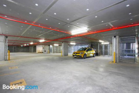 Cozy Homely Apartment CBR Central - Kalgoorlie Accommodation 0