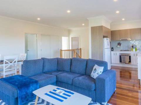COASTLINE Boat Harbour Gerringong 4pm Check Out Sundays - Kalgoorlie Accommodation 3