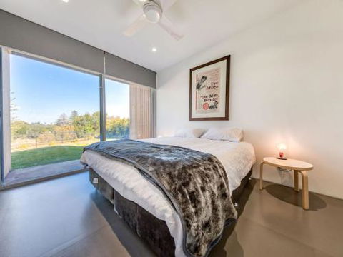 FAIRYTALE Gerroa 4pm Check Out Sundays - Kalgoorlie Accommodation 3