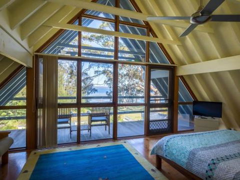 SORRENTO LAKESIDE Sanctuary Point 4pm Check Out Sundays - Kalgoorlie Accommodation 1