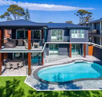 Vukeville beachfront luxury with pool 4pm Check Out Sundays - Kalgoorlie Accommodation