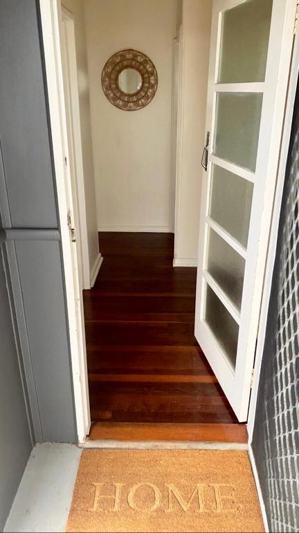 Honey At KI - Kalgoorlie Accommodation 4