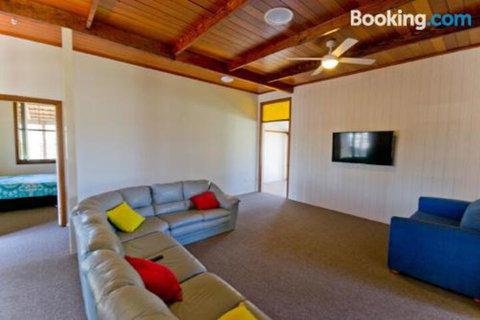 Cottage On River - Kalgoorlie Accommodation 1