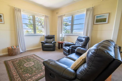 The Cottage Bondonga - Kalgoorlie Accommodation 4