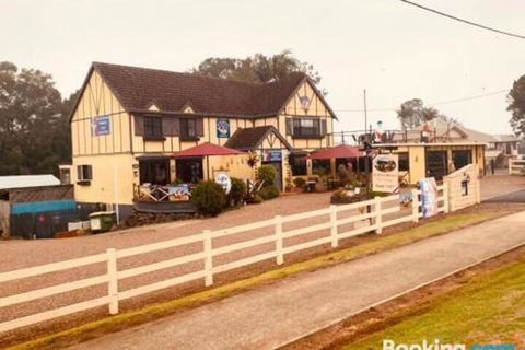 Hilltop Gallery - Kalgoorlie Accommodation 2