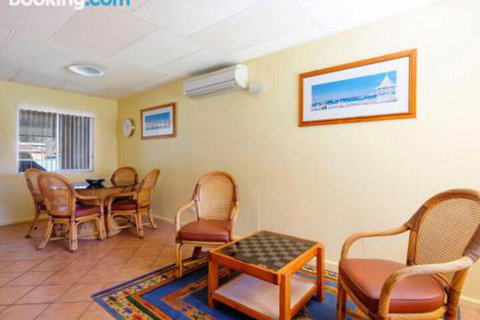 Perrumba Street Cottage - Kalgoorlie Accommodation 1