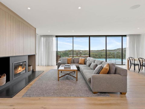 Fairway Views - Kalgoorlie Accommodation 4