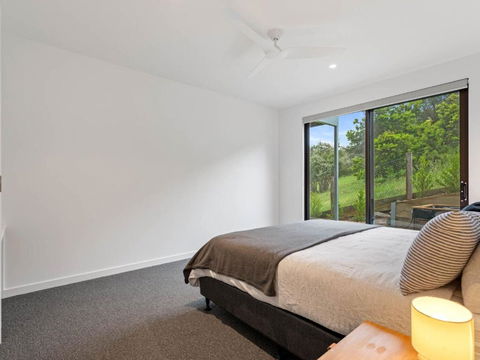 Fairway Views - Kalgoorlie Accommodation 6